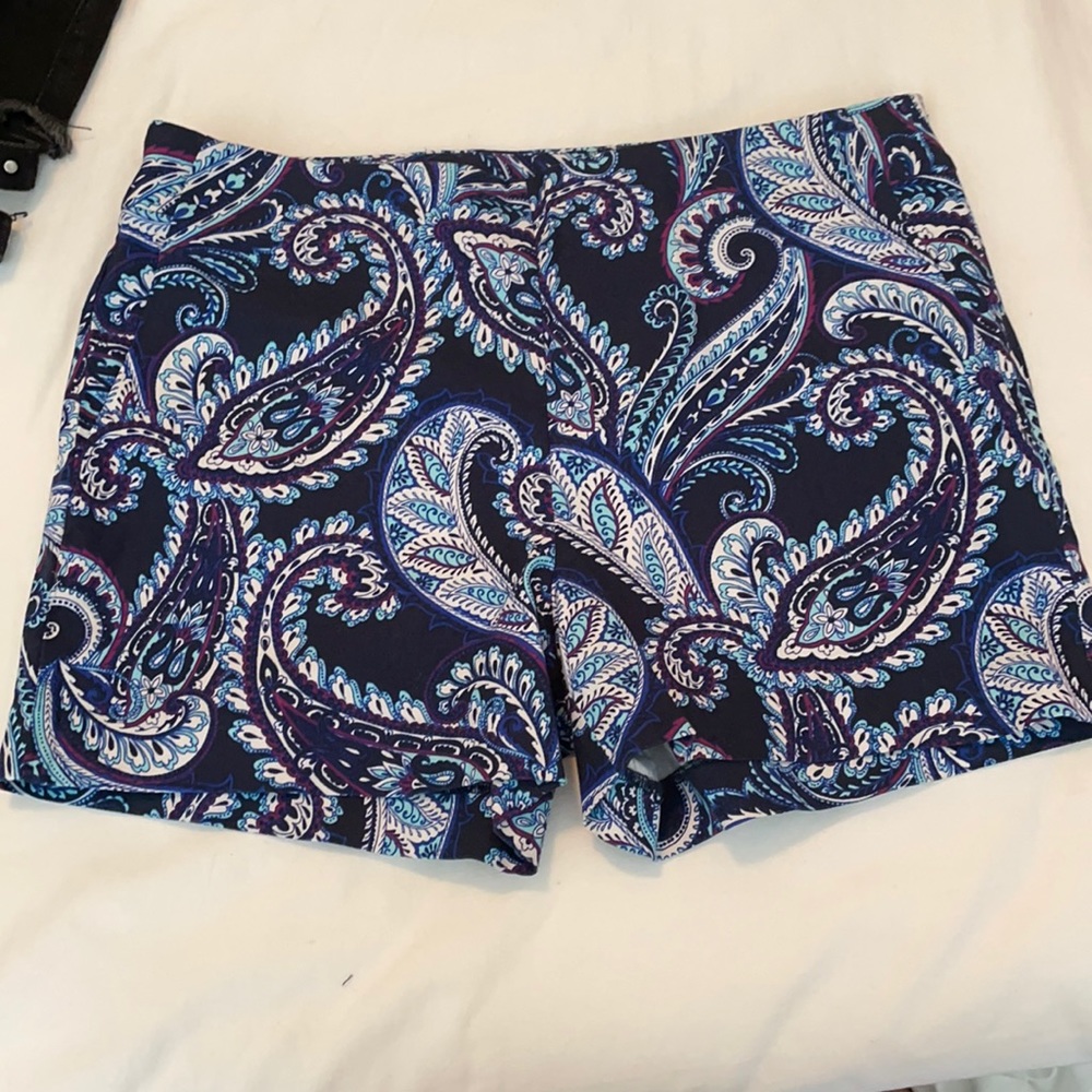 Banana republic shorts / never worn